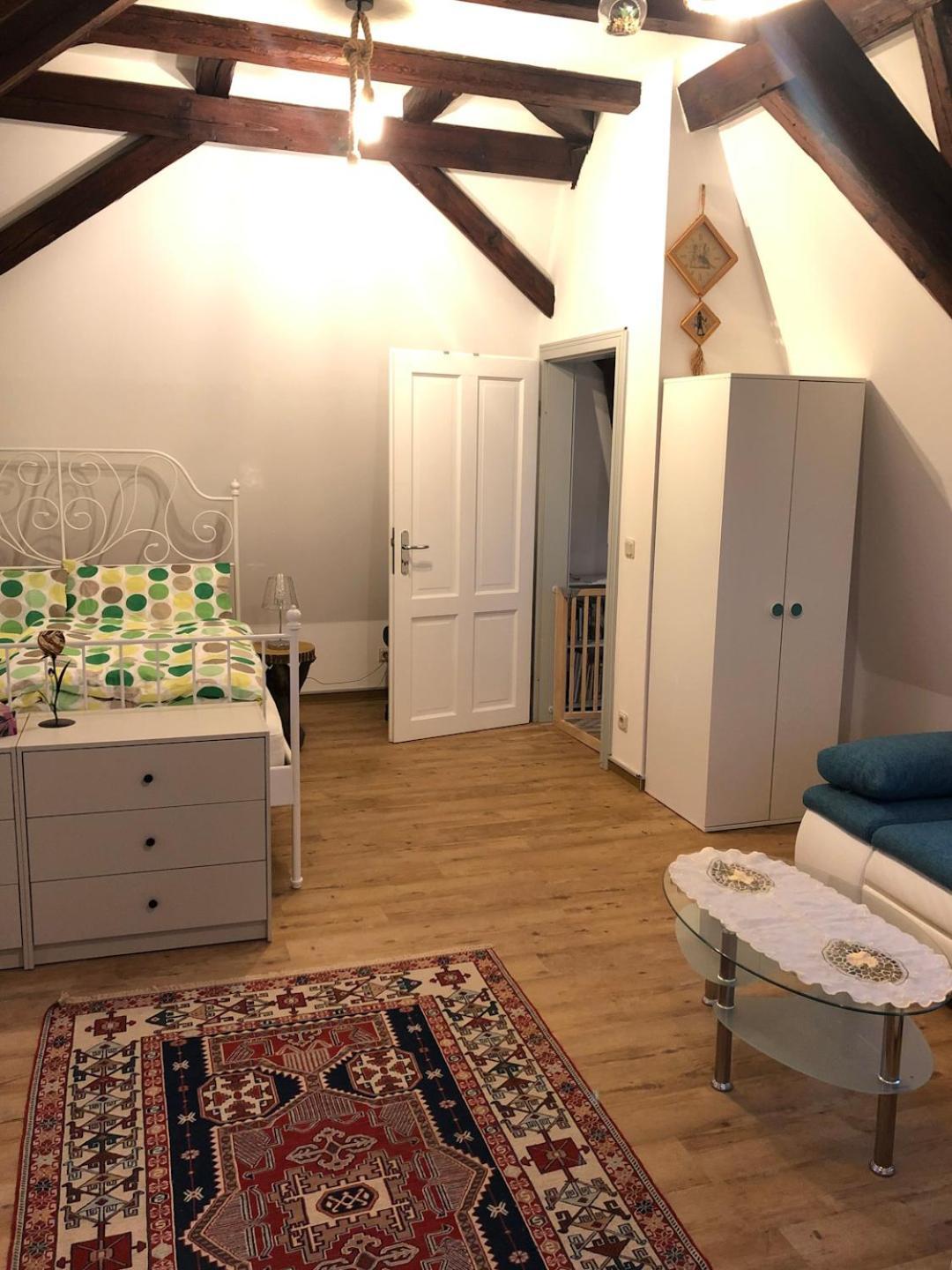 Marktresidenz Eisenach- Stilvolle Maisonette Mit 3 Zimmern Und 2 Baedern Luaran gambar