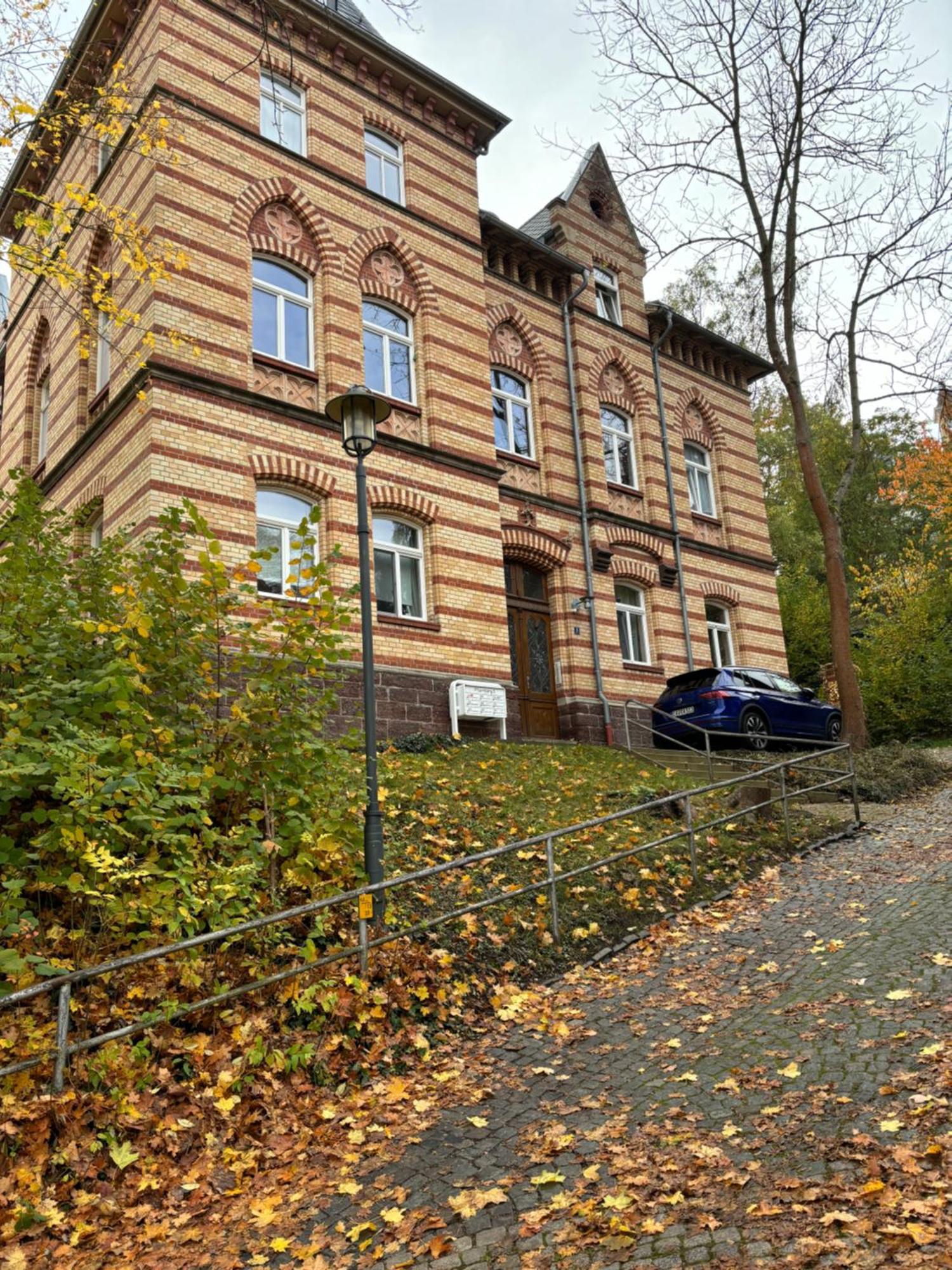 Marktresidenz Eisenach- Stilvolle Maisonette Mit 3 Zimmern Und 2 Baedern Luaran gambar